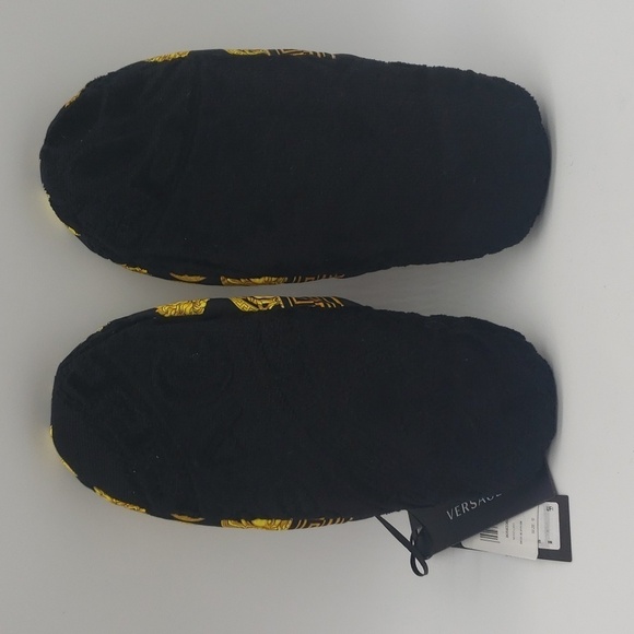 466- Versace Women's Slippers Size Small NWT - Picture 5 of 7